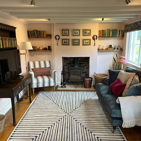 Luxury Cottage With Garden Bredon Bagian luar foto