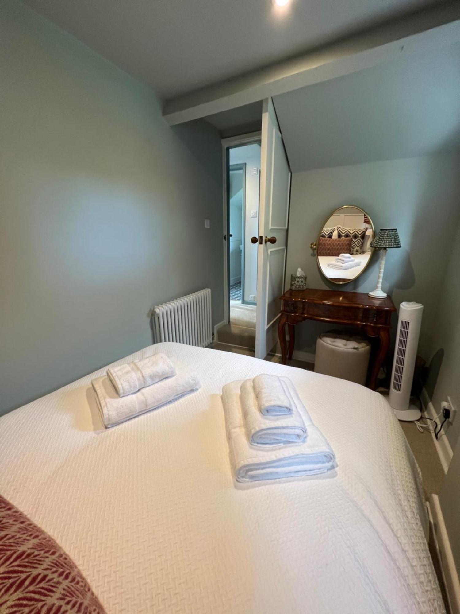 Luxury Cottage With Garden Bredon Bagian luar foto