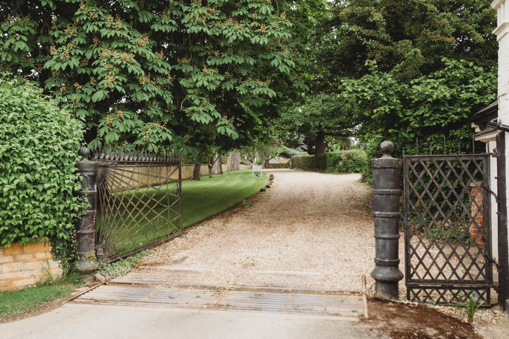 Luxury Cottage With Garden Bredon Bagian luar foto